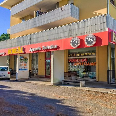 Condominio Clyo Bibione Eksteriør billede