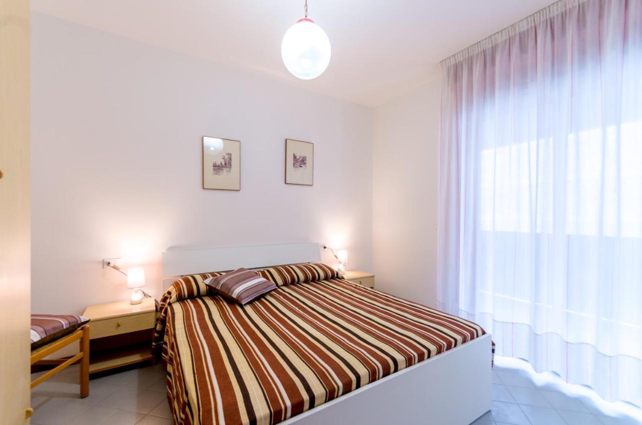 Condominio Clyo Bibione Eksteriør billede