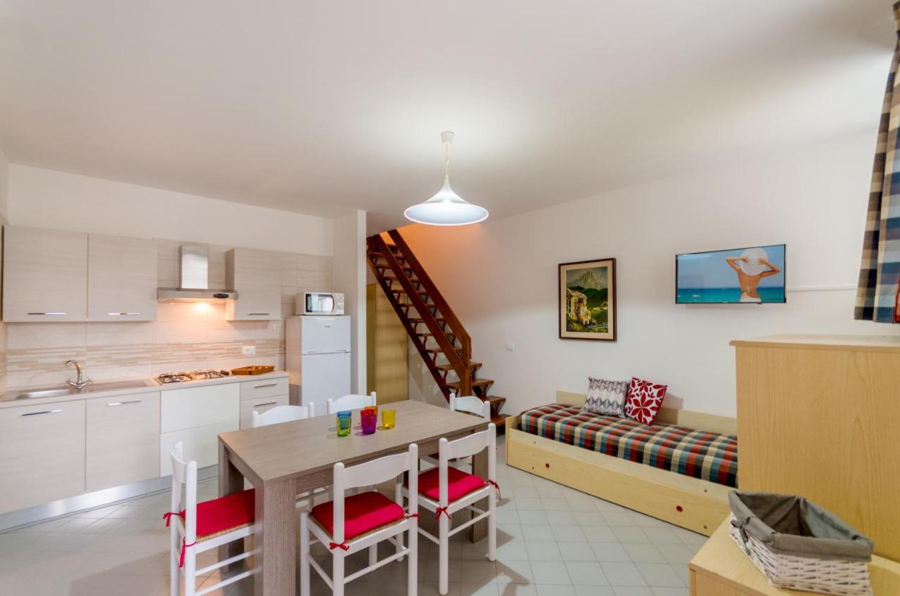 Condominio Clyo Bibione Eksteriør billede