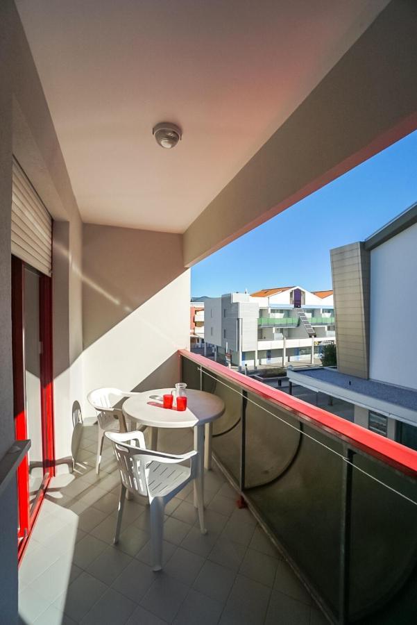 Condominio Clyo Bibione Eksteriør billede